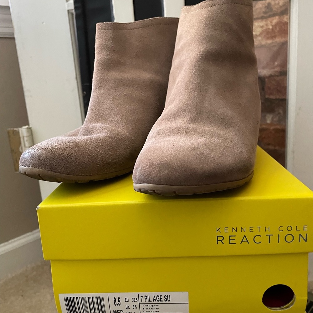 Kenneth Cole Ankle Boots